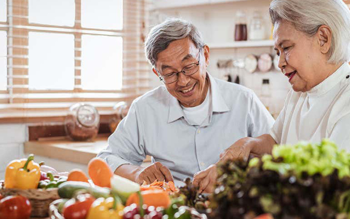 “4 không ăn, 3 không uống”, người sau 50 tuổi phải ghi nhớ để tuổi già khỏe mạnh, minh mẫn