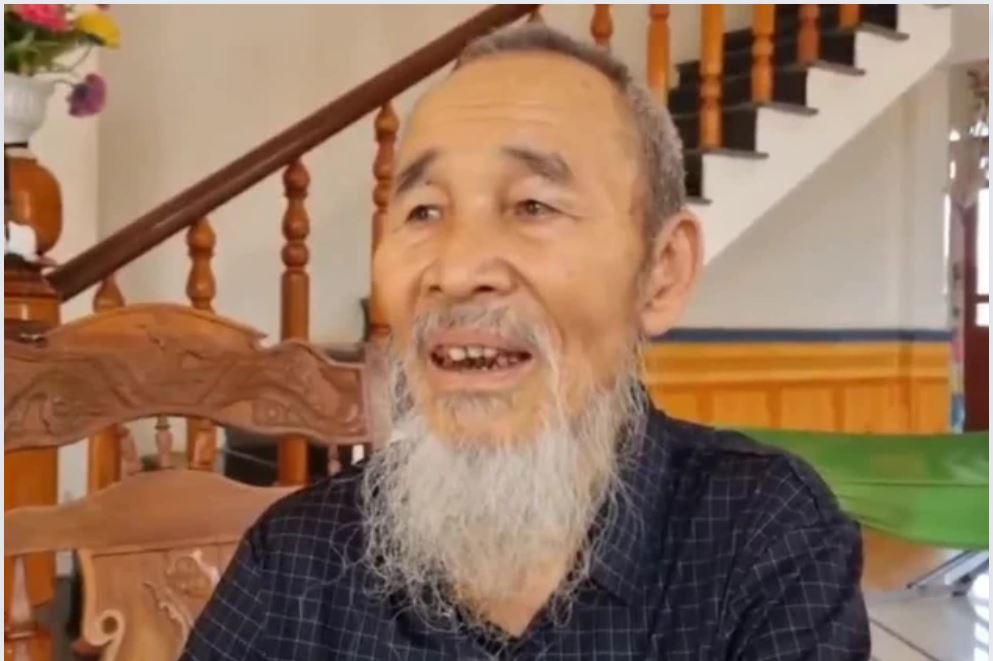 Người cha kể về thời thơ ấu của “sư Thích Minh Tuệ”