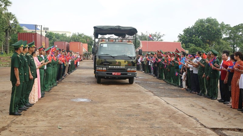 Tây Ninh: Đón 172 hài cốt liệt sĩ từ Campuchia về nước