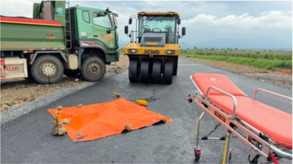 Tai nạn lao động nghiêm trọng: Công nhân cầu đường bị xe lu cán tử vong trên công trường ở Bình Thuận