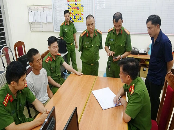 Nghi hàng xóm có quan hệ bất chính với vợ, gã chồng ra tay tàn độc