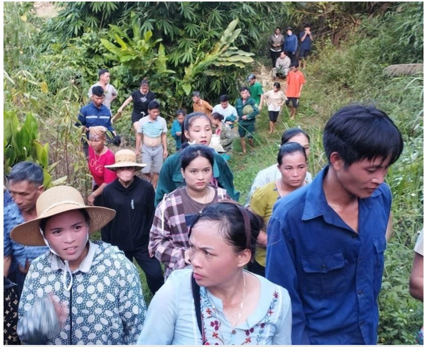 Yên Bái: Huy động hơn 100 người tìm kiếm cháu bé 6 tuổi mất tích trong rừng sâu