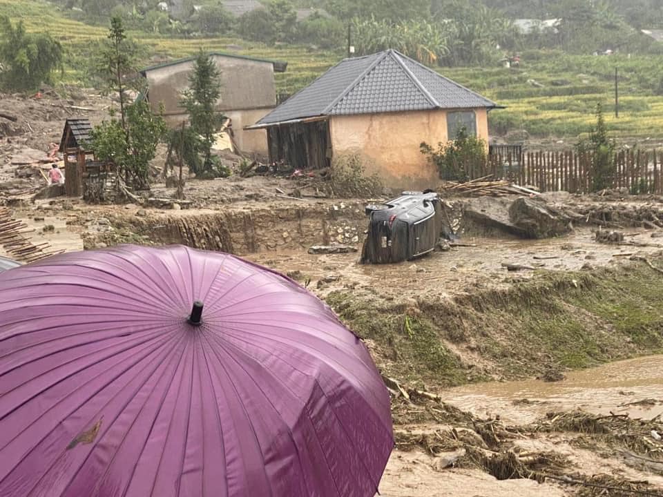 Tâm sự xé lòng của người mẹ Lào Cai nhìn con gái 4 tháng tuổi bị vùi lấp ngay trước mắt: Mẹ xin lỗi…