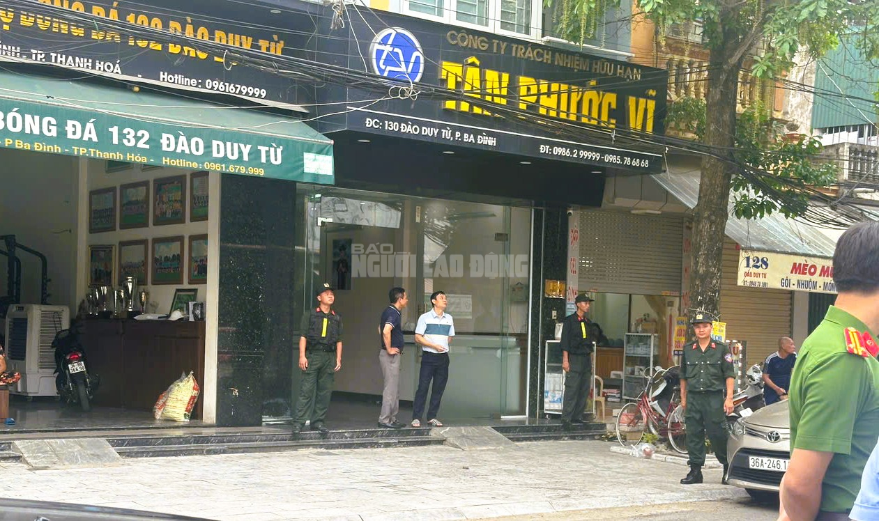 Khám xét nhà trùm giang hồ cộm cán Vi “ngộ” ở Thanh Hóa