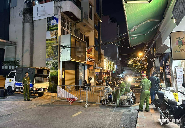 Người đ àn ông rơi xuống từ nhà cao tầng ở Hà Nội, tiết lộ nguyên nhân ban đầu