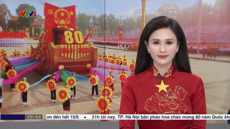 Nữ BTV Thời sự 19h “gây sốt” với chiếc áo dài đỏ: Kín tiếng đời tư, ảnh ngoài đời cũng cực khí chất