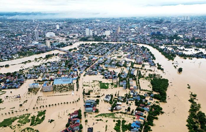 Những tiếng kêu cứu khẩn cấp khi Thái Nguyên bị ngập lụt nặng