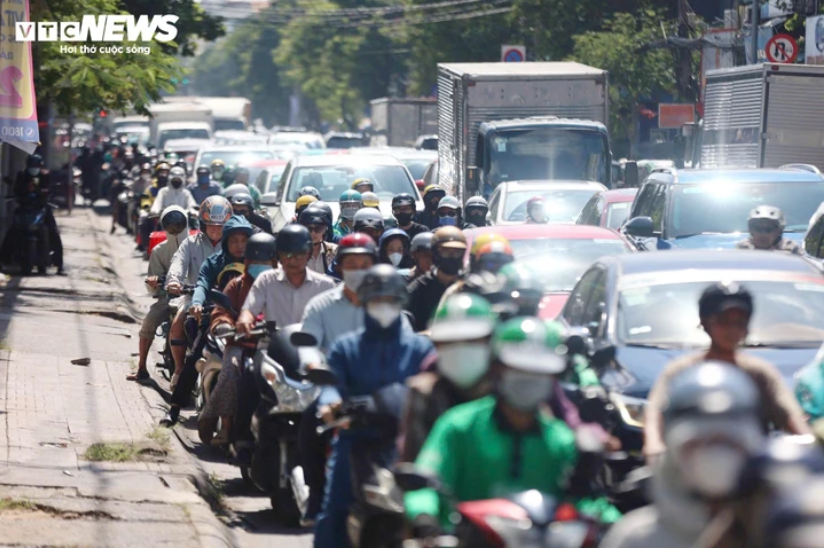 Từ 1/7/2026, Hà Nội dự kiến thí điểm cấm xe máy xăng tại 9 phường nội đô