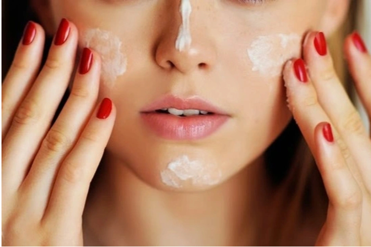 Đồng loạt thu hồi 45 loại mỹ phẩm trên toàn quốc